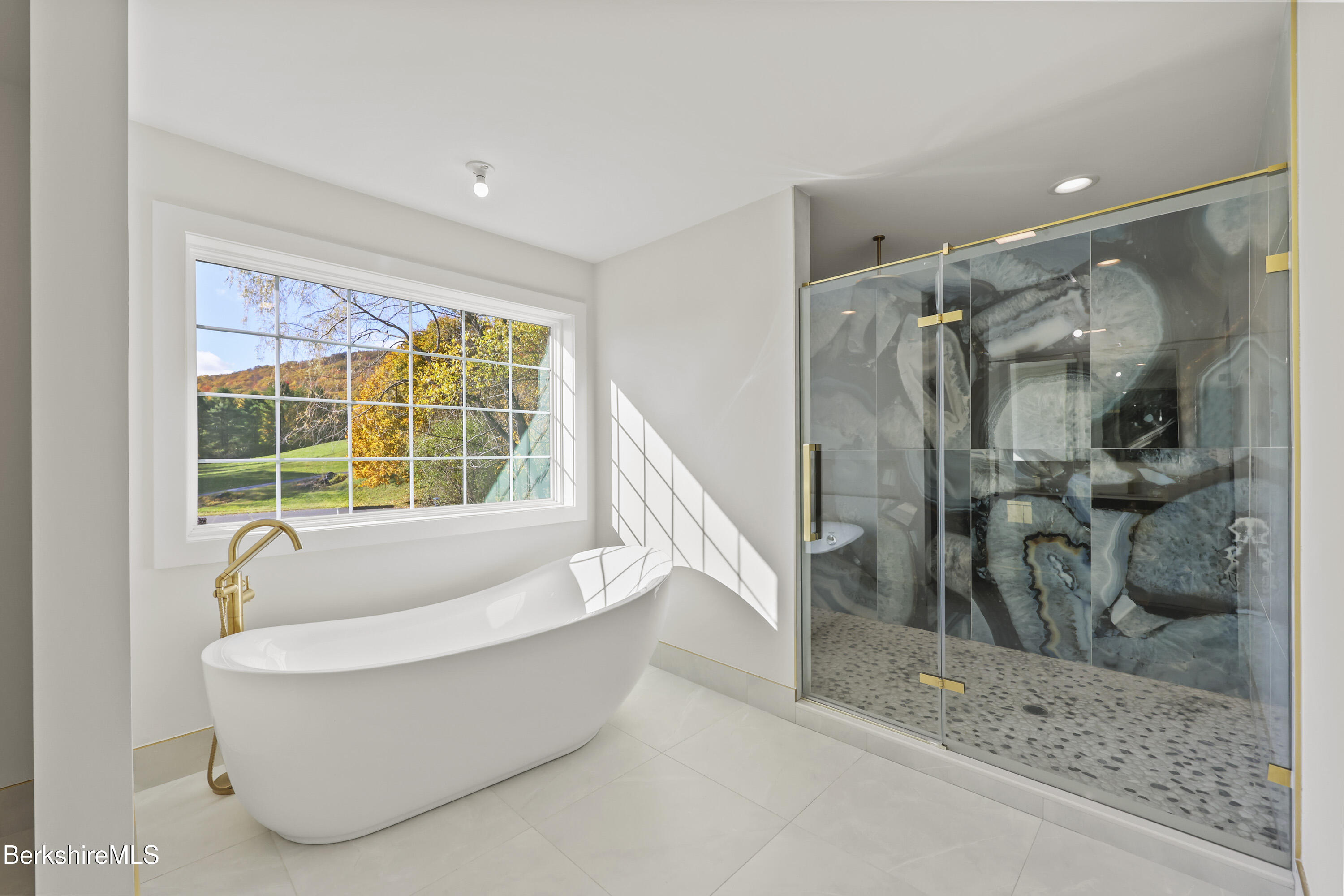 8 Northbrook Lane Pittsfield, MA 01201 - Photo 55 of 90 235 Second Floor Primary Bathroom