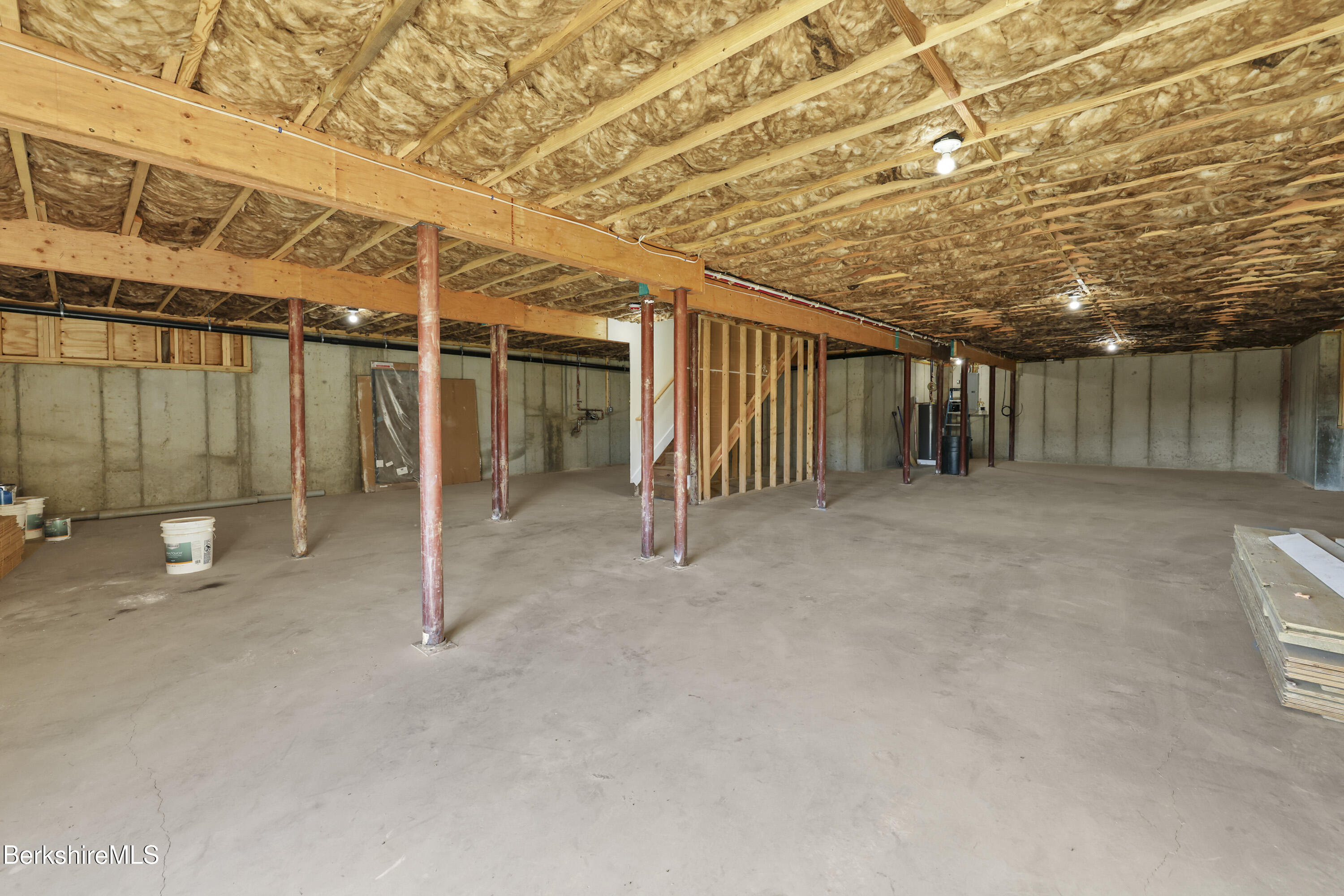 8 Northbrook Lane Pittsfield, MA 01201 - Photo 67 of 90 295 Lower Level