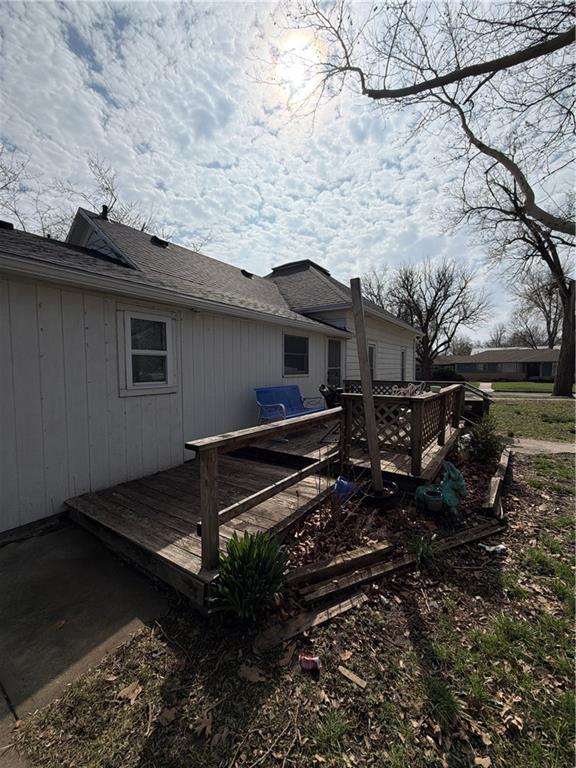 1222 Elm Street Humboldt, KS 66748 - Photo 15 of 21