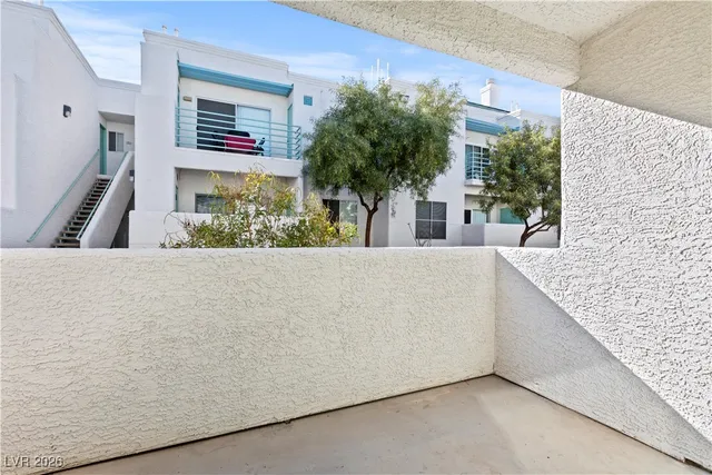 $1,300 | 7100 West Pirates Cove Road, Unit 1042, Las Vegas, NV 89145