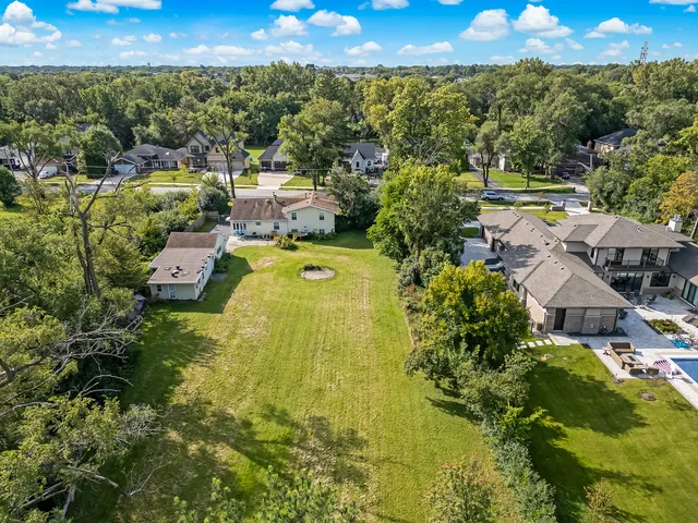 $409,000 | 300 60th Street, Downers Grove, IL 60516