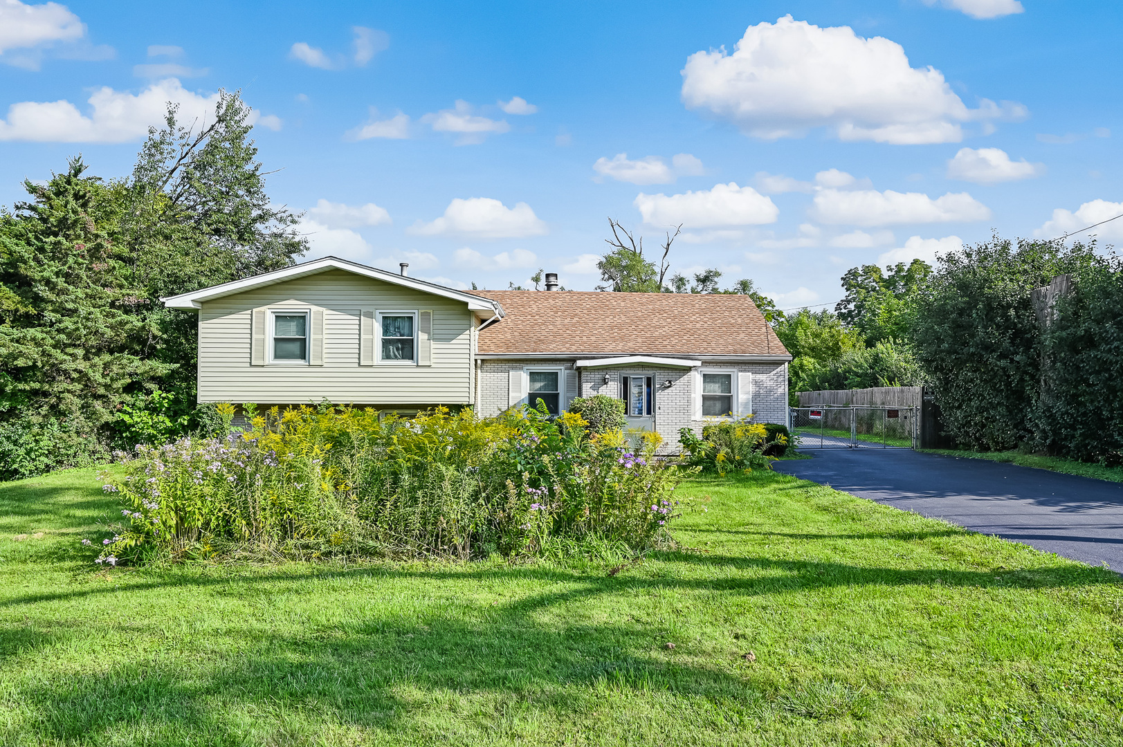 300 60th Street Downers Grove, IL 60516 - Photo 7 of 20