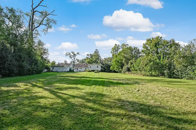 $409,000 | 300 60th Street, Downers Grove, IL 60516