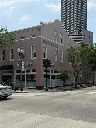 $3,525 | 803 Baronne Street, New Orleans, LA 70113