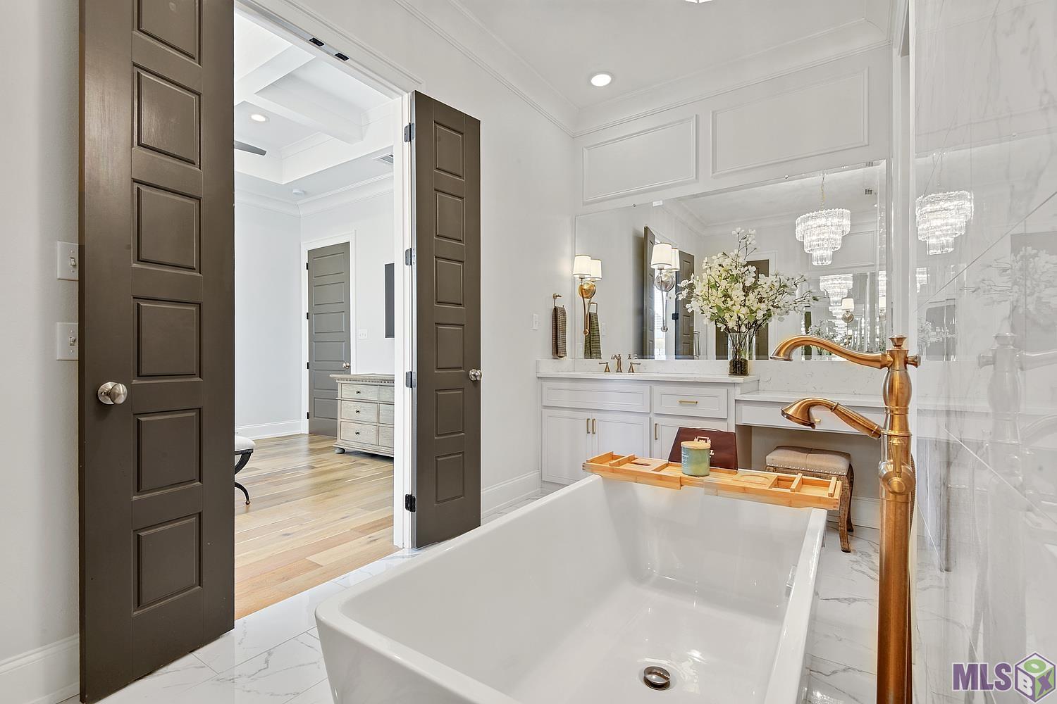 13605 Brook Point Drive Baton Rouge, LA 70810 - Photo 12 of 15 Gallery Image 12
