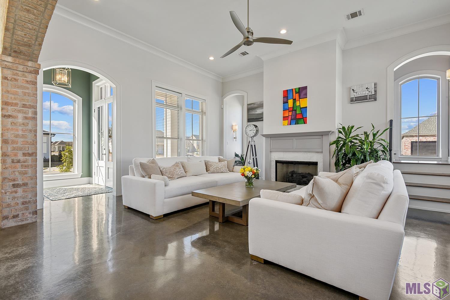13605 Brook Point Drive Baton Rouge, LA 70810 - Photo 5 of 15 Gallery Image 5