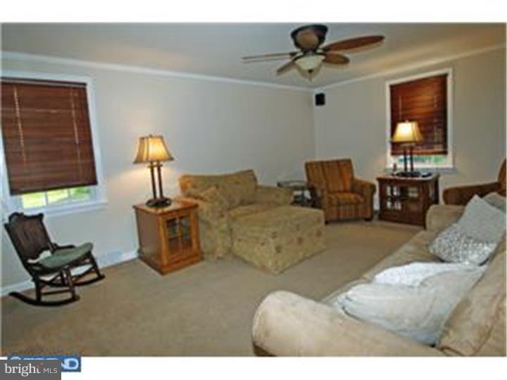 8313 Brookside Road Cheltenham, PA 19027 - Photo 13 of 23 Family Room