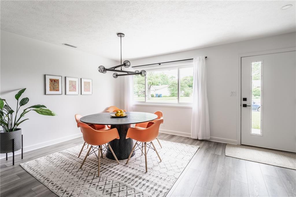 649 Emerson Road Carmel, IN 46032 - Photo 6 of 41