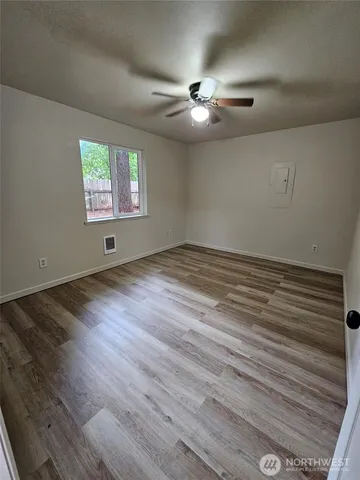 $1,850 | 571 East Wood Lane, Shelton, WA 98584