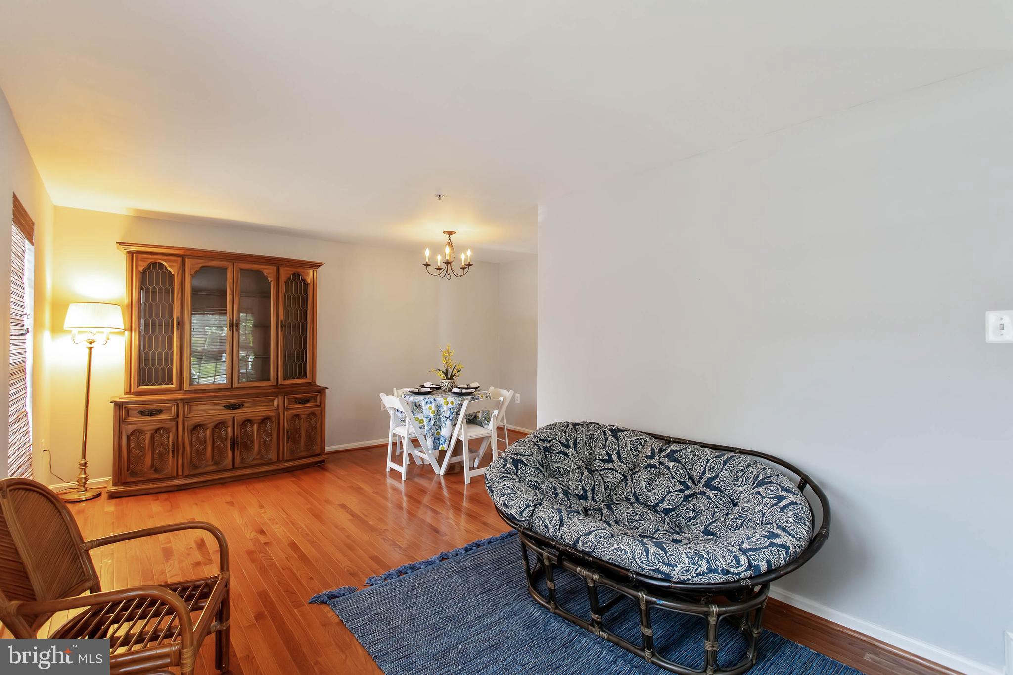 130 Carolstowne Road Reisterstown, MD 21136 - Photo 11 of 40 Living room