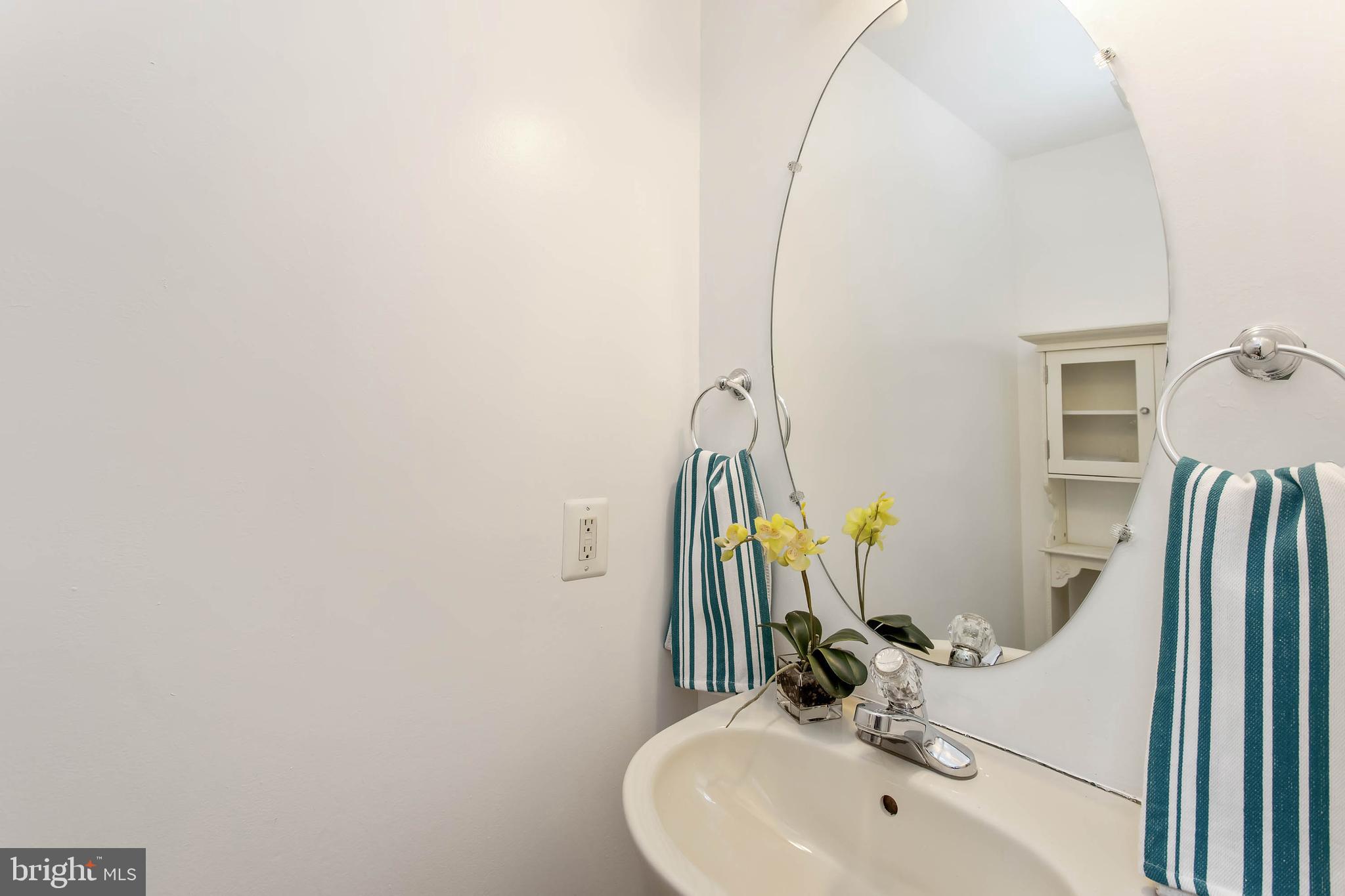 130 Carolstowne Road Reisterstown, MD 21136 - Photo 30 of 40 First floor powder room