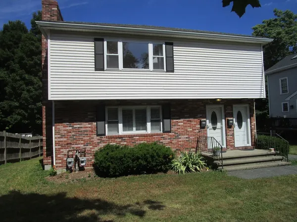 $879,000 | 63-65 Charles Street, Unit 63, Newton, MA 02466