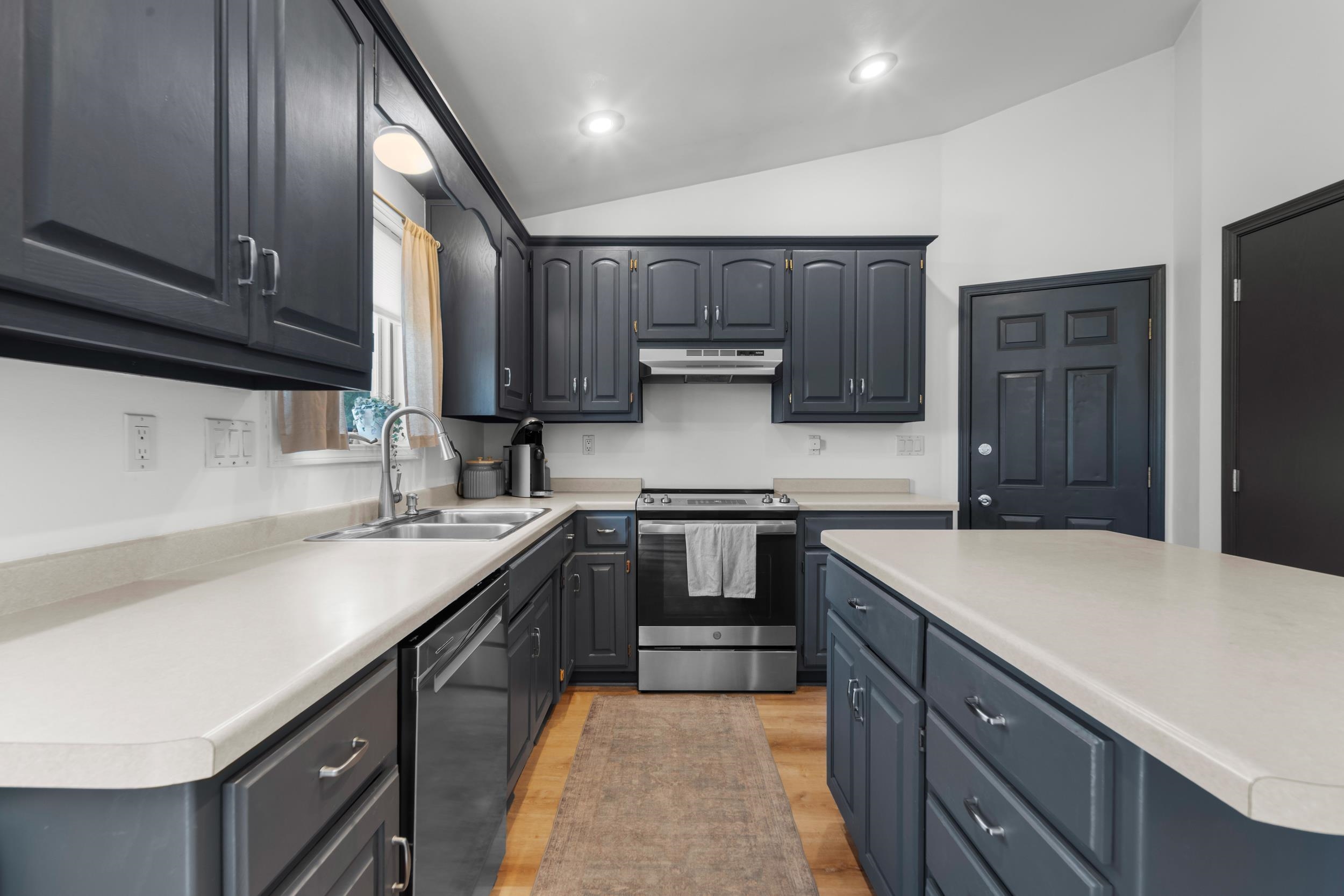N9421 Olde Oak Tree Court Appleton, WI 54915 - Photo 11 of 46