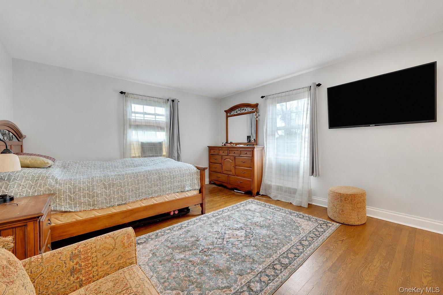 4 Interlaken Avenue New Rochelle, NY 10801 - Photo 12 of 28