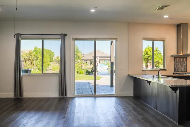 $898,000 | 4249 North Waterside Drive, Clovis, CA 93619
