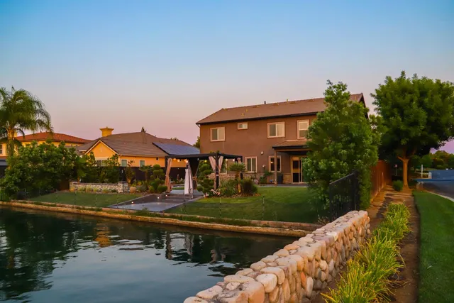 $898,000 | 4249 North Waterside Drive, Clovis, CA 93619