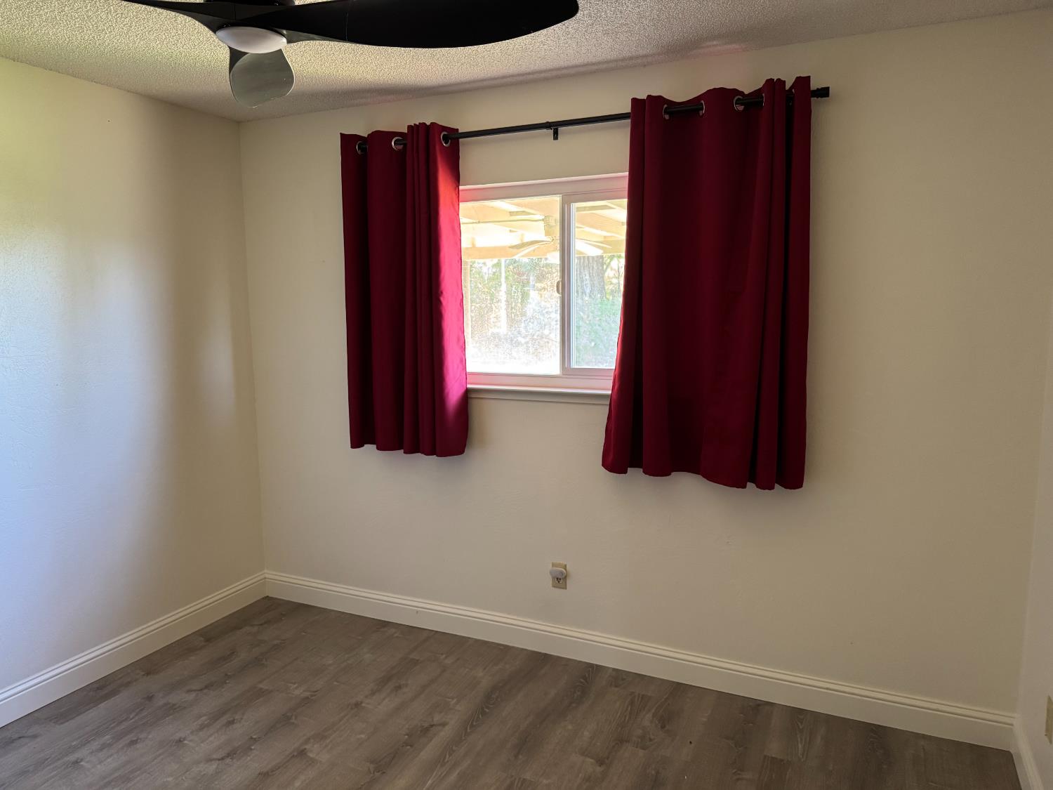 9966 New Hope Road Galt, CA 95632 - Photo 5 of 30