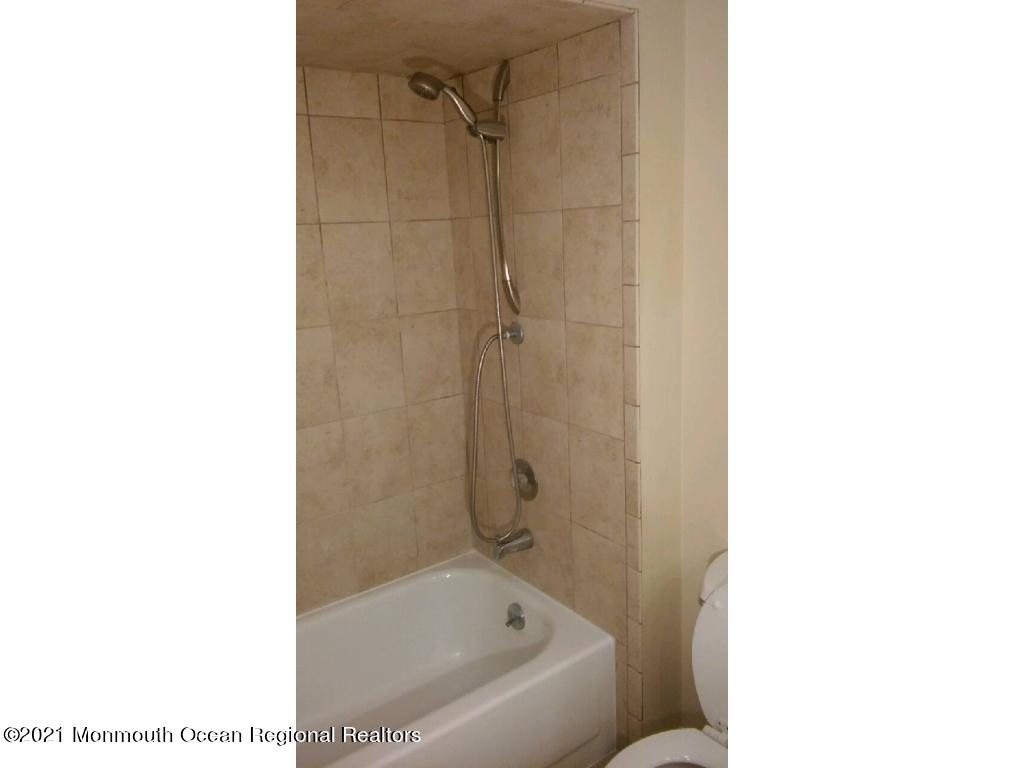 58 Amberly Drive, Unit B Manalapan, NJ 07726 - Photo 22 of 25 22-Photo 22