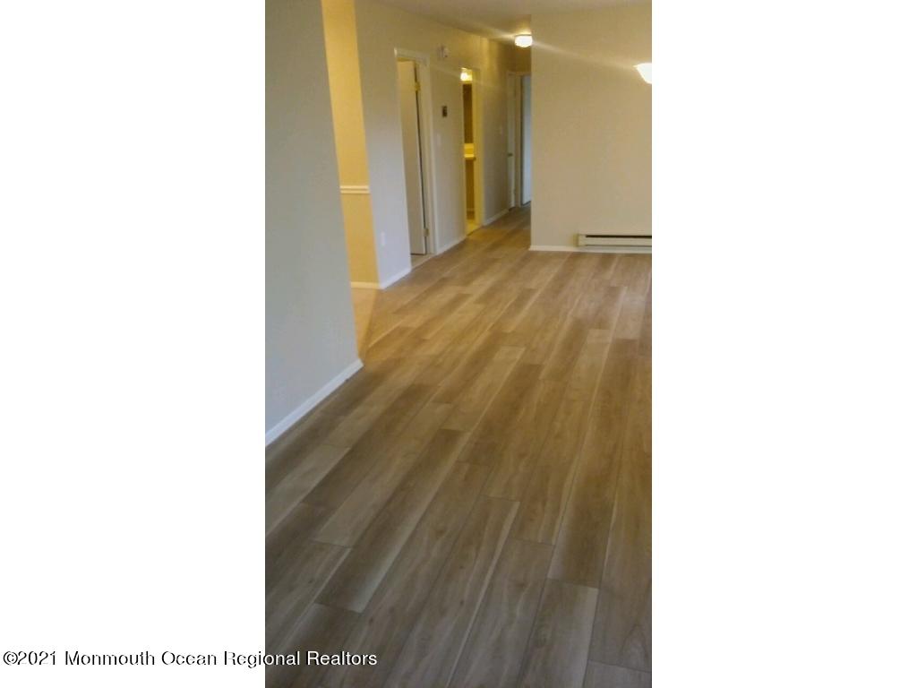 58 Amberly Drive, Unit B Manalapan, NJ 07726 - Photo 8 of 25 08-Photo 8