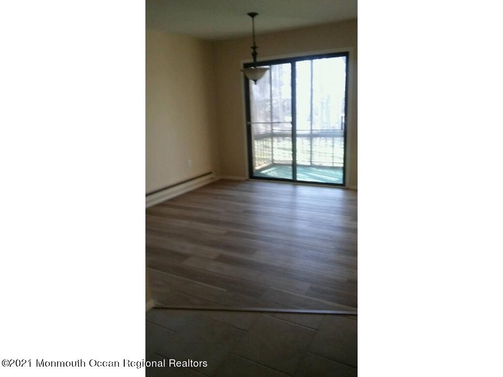 58 Amberly Drive, Unit B Manalapan, NJ 07726 - Photo 10 of 25 10-Photo 10