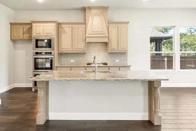 $489,000 | 223 Shawnee Trail, Alvarado, TX 76009