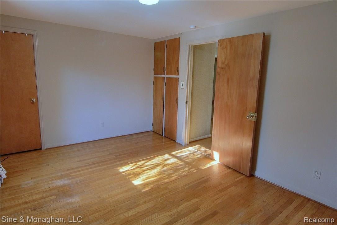 150 Lewiston Road Grosse Pointe, MI 48236 - Photo 22 of 37 3rd_Bedroom_2nd_View.jpg