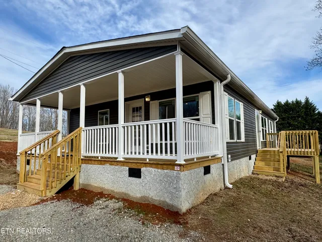 $272,000 | 132 Swicegood Lane, Harriman, TN 37748