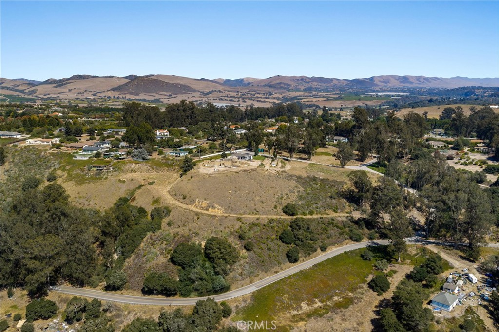 2 Castle Bluff Road Arroyo Grande, CA 93420 - Photo 28 of 34 Gallery Image 28