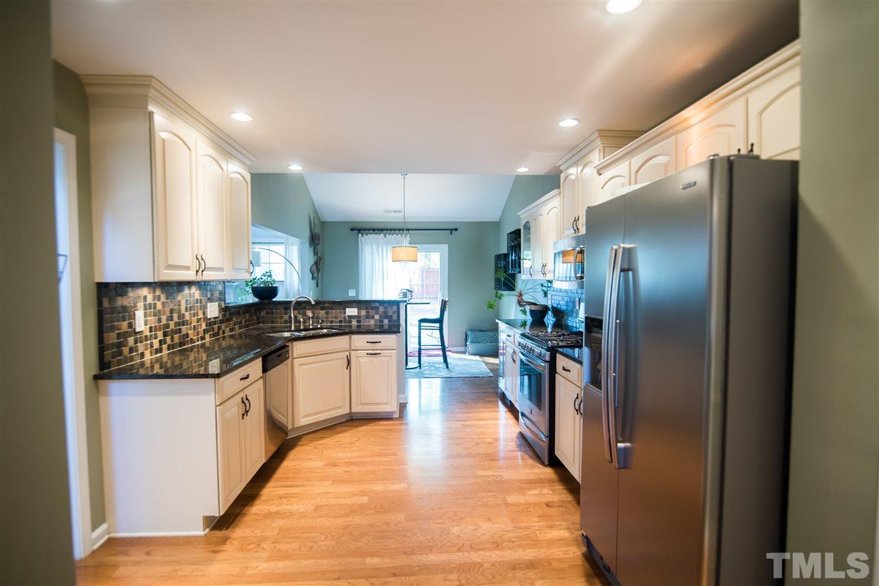 8001 Chatahoochie Lane Raleigh, NC 27616 - Photo 4 of 20 Gallery Image 4