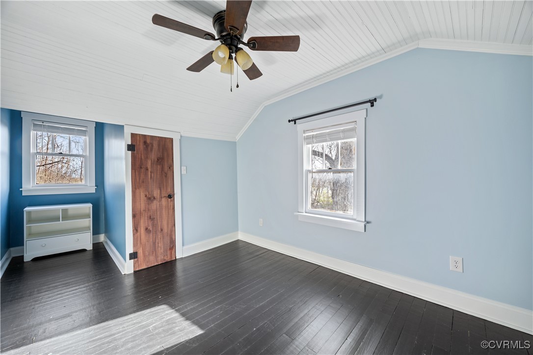 239 Old 15 Road New Canton, VA 23123 - Photo 26 of 32 Upstairs Right Bedroom