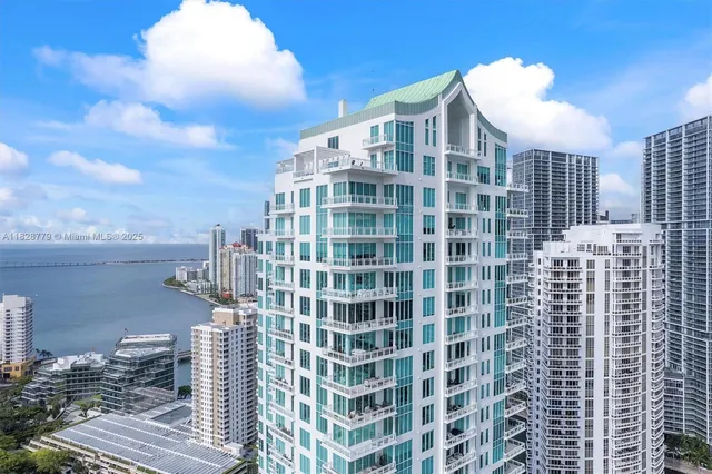 $4,490,000 | 900 Brickell Key Boulevard, Unit 3103, Miami, FL 33131