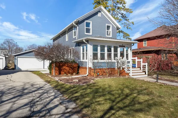 $350,000 | 9 North Grand Avenue, Deerfield, WI 53531