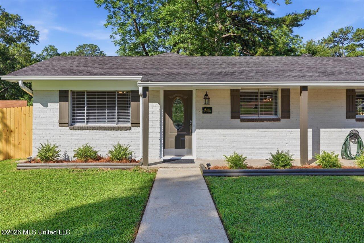 203 Brenmar Street Brandon, MS 39042 - Photo 4 of 30 04-203 Brenmar St _ Hometoursms.com