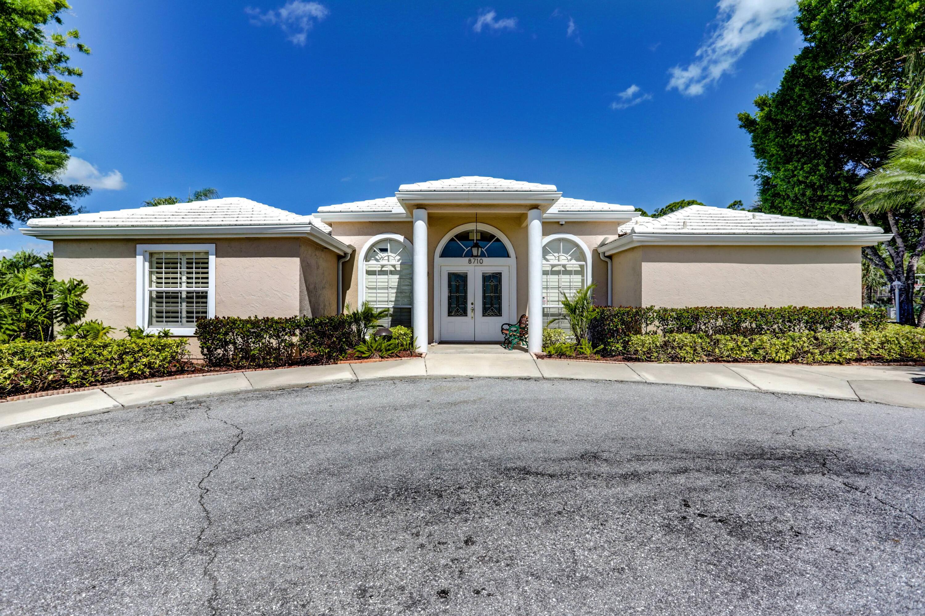 18166 Southeast Fairview Circle Jupiter, FL 33469 - Photo 40 of 48 Clubhouse
