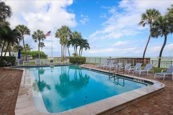 $2,295 | 4822 Ocean Boulevard, Unit 5E, Sarasota, FL 34242