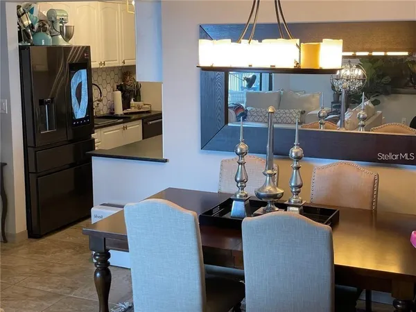 $2,295 | 4822 Ocean Boulevard, Unit 5E, Sarasota, FL 34242