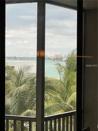$2,295 | 4822 Ocean Boulevard, Unit 5E, Sarasota, FL 34242