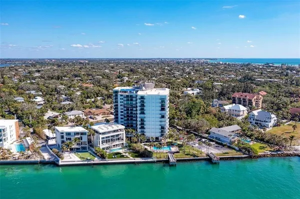 $2,295 | 4822 Ocean Boulevard, Unit 5E, Sarasota, FL 34242