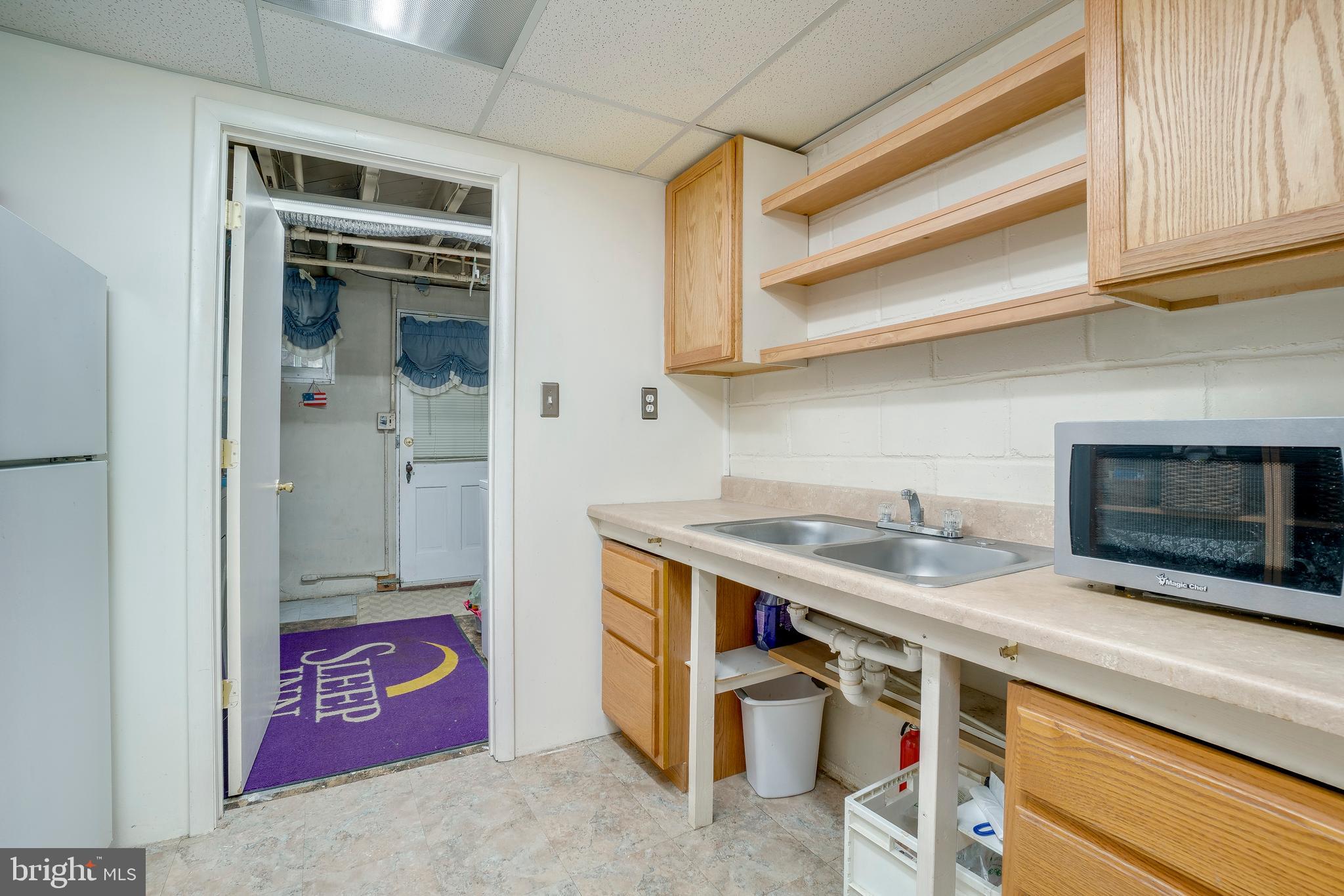 421 Overbrook Road Baltimore, MD 21228 - Photo 45 of 48 Basement Wet Bar
