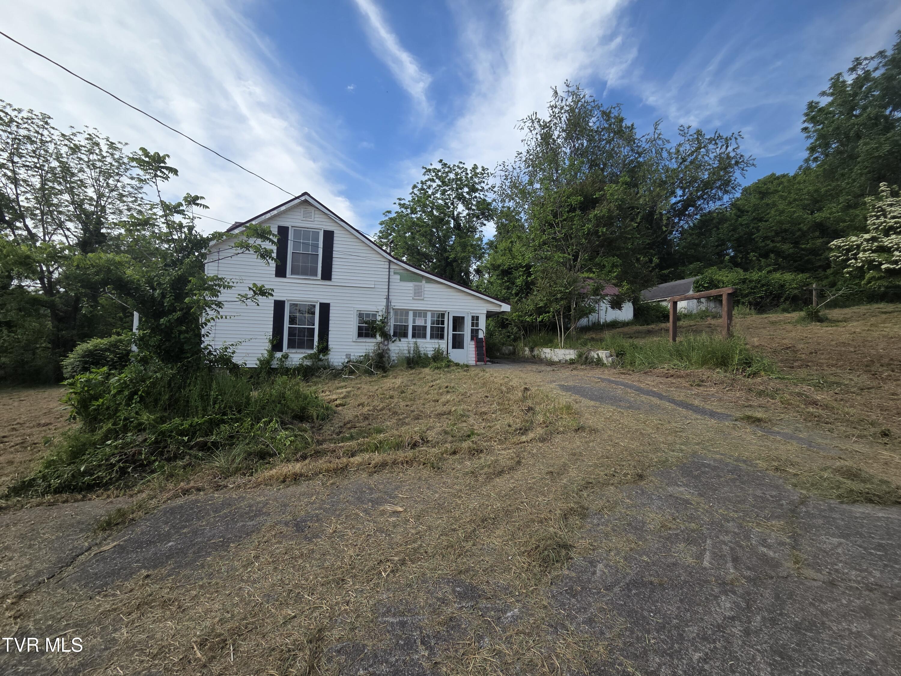 13093 Kincannon Road Glade Spring, VA 24340 - Photo 22 of 33 20260519_165403