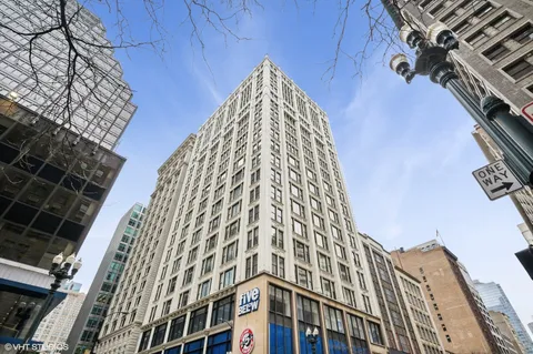 $289,500 | 8 West Monroe Street, Unit 507, Chicago, IL 60603