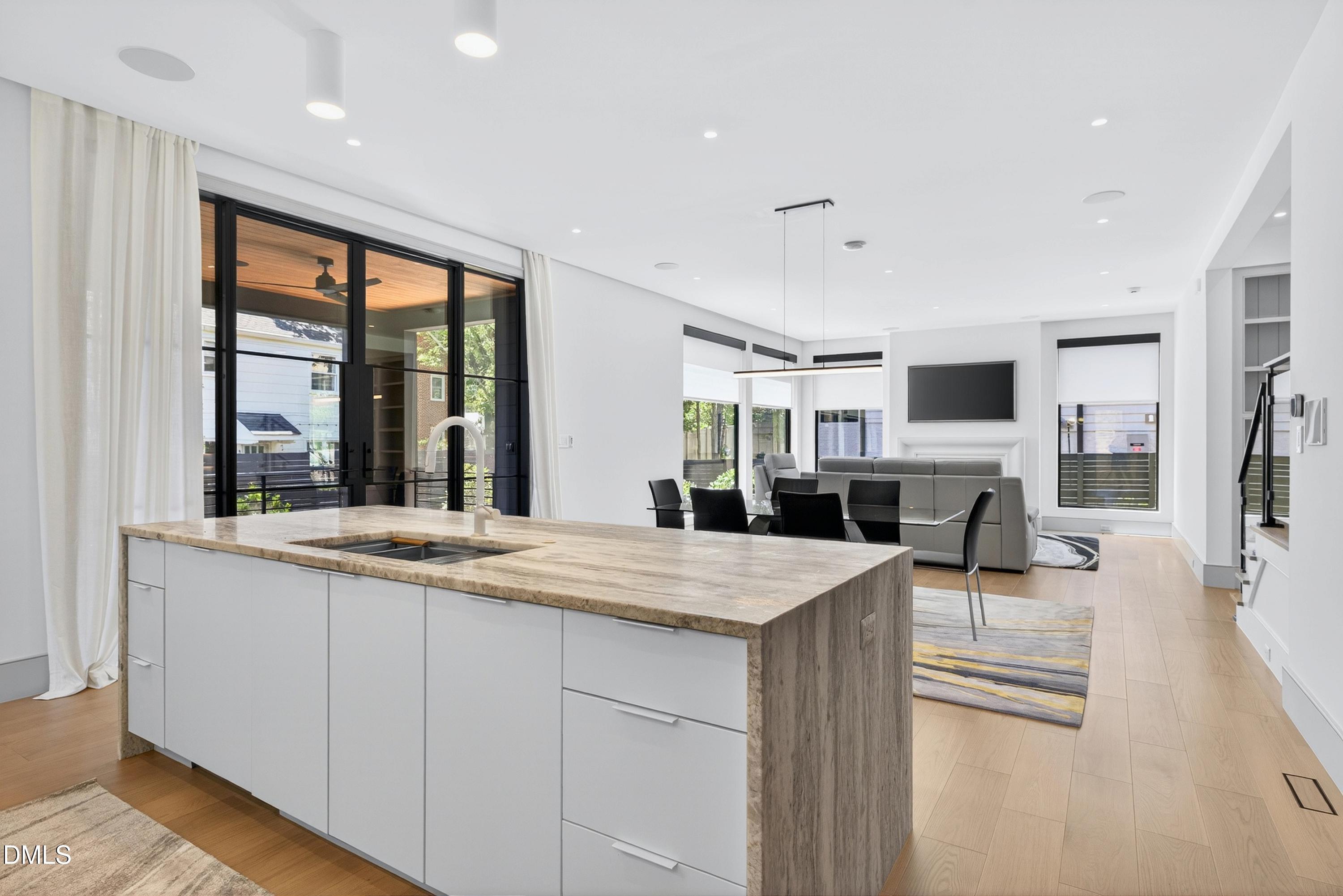 838 Woodburn Road Raleigh, NC 27605 - Photo 34 of 100