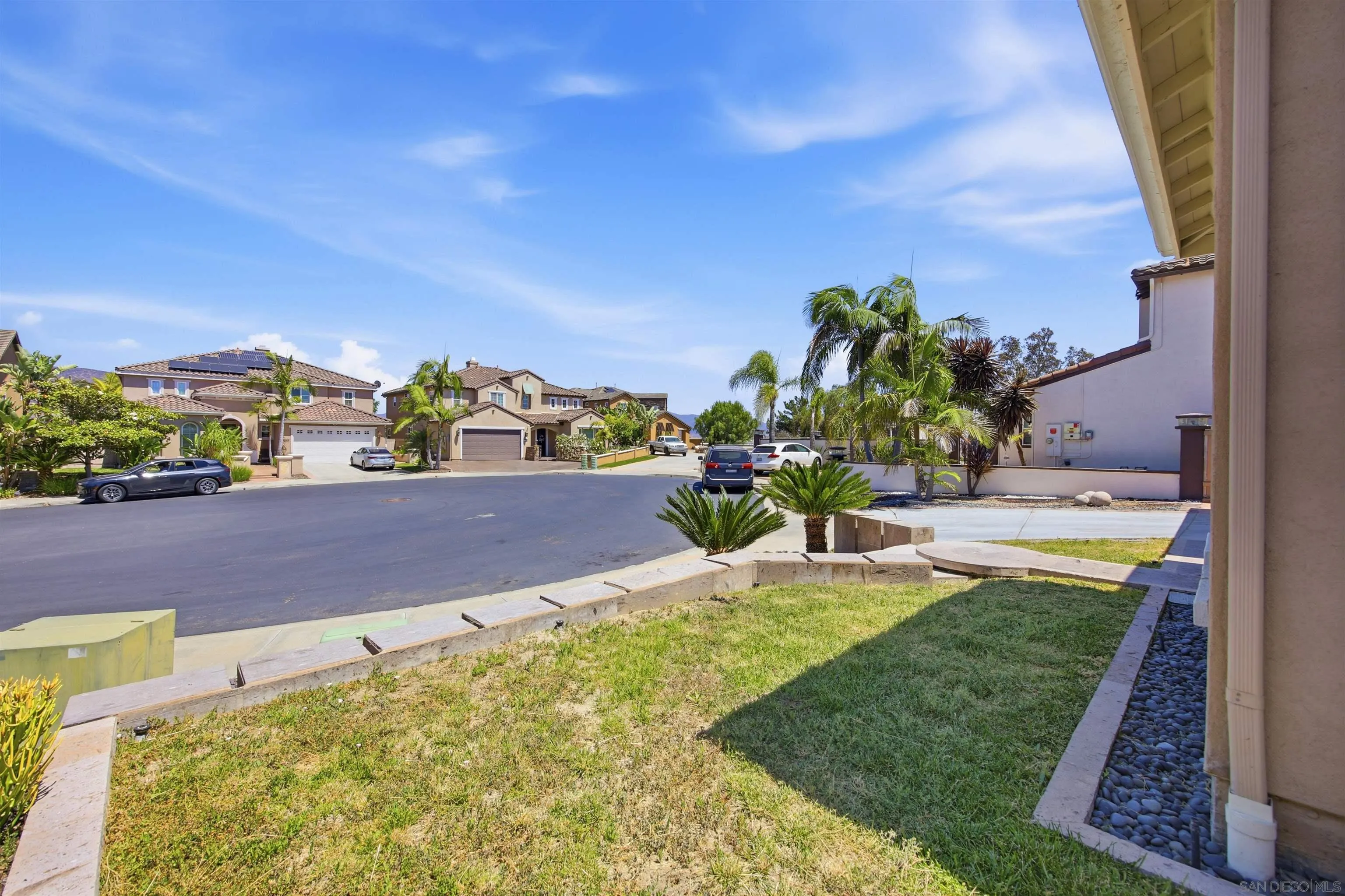 878 Sunset Ridge Place Chula Vista, CA 91914 - Photo 7 of 75