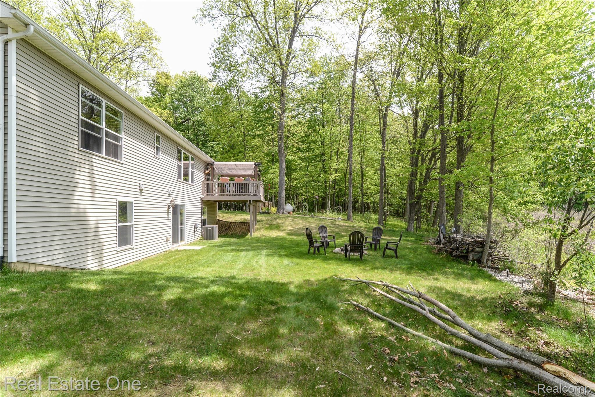 19373 Spears Road Gregory, MI 48137 - Photo 2 of 42 DSC_4.jpg