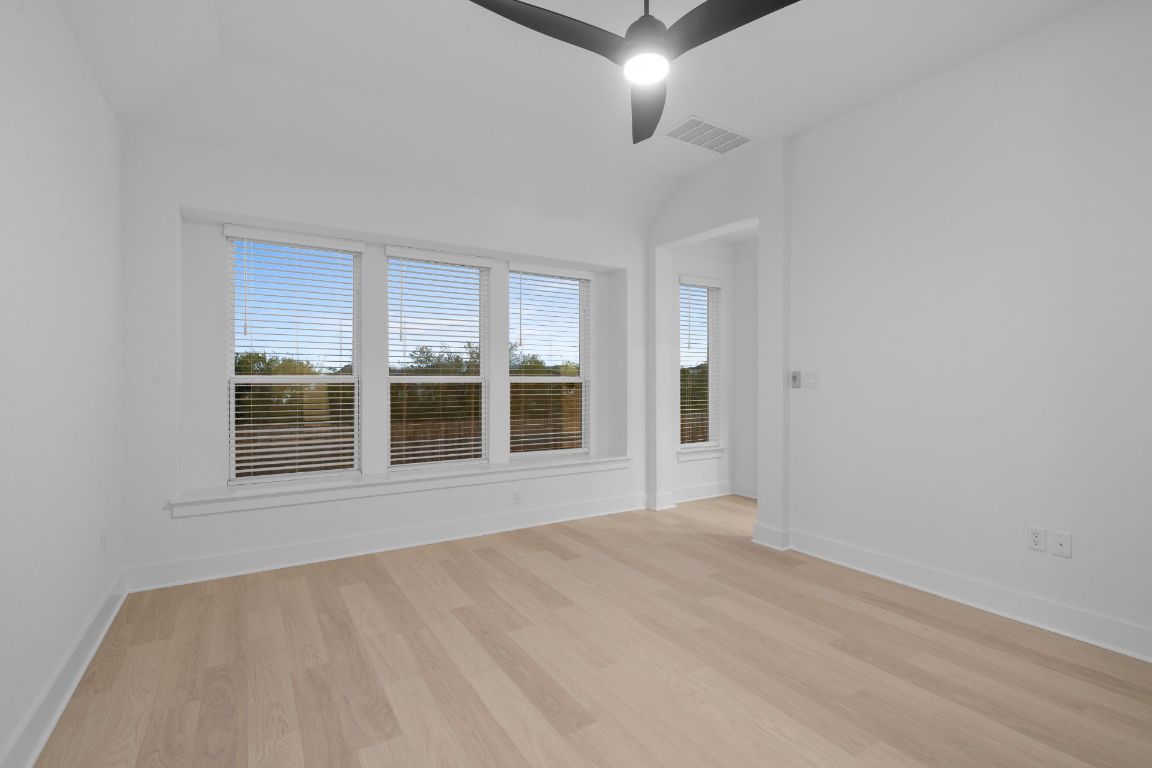 19505 Judys View Pflugerville, TX 78660 - Photo 10 of 25 Primary Bedroom
