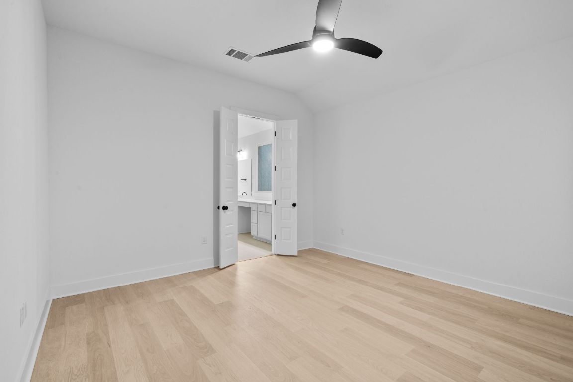 19505 Judys View Pflugerville, TX 78660 - Photo 11 of 25 Primary Bedroom