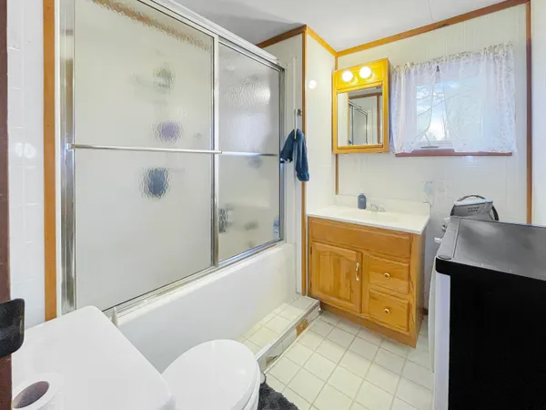 $215,000 | 68 Frontage Road, Highgate, VT 05488