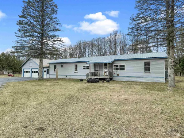 $215,000 | 68 Frontage Road, Highgate, VT 05488