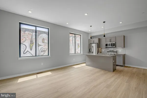 $2,750 | 1205 South 15th Street, Unit 1B, Philadelphia, PA 19146