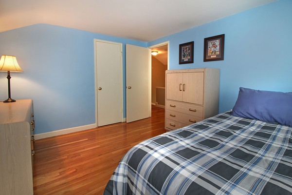 36 Robinson Road Medford, MA 02155 - Photo 18 of 28 Gallery Image 18